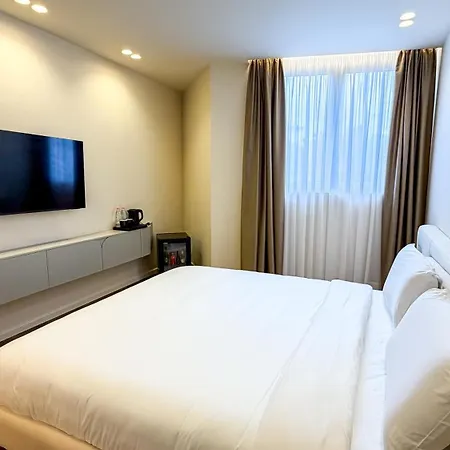 Vater Selected 3* 地拉那