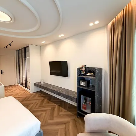 Aparthotel Vater Selected Tirana